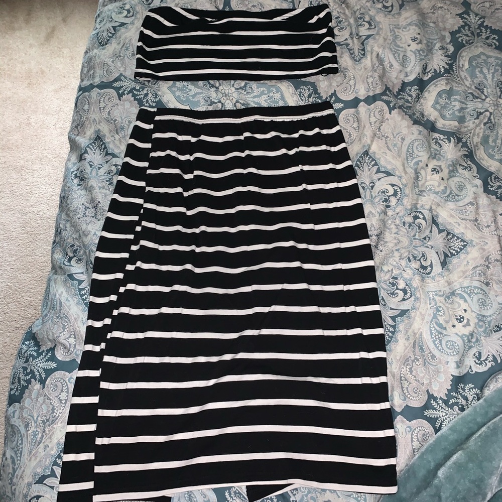 2 piece black and white striped skirt set - Picture 2 of 3